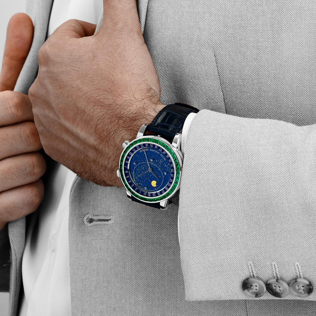 Patek Philippe Celestial Joaillerie Grand Complications 6104/13P-010 Platinum Blue Dial Emerald Bezel (2025)