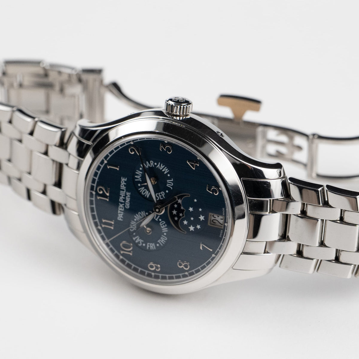 Patek Philippe Complications 4947/1A-001 Annual Calendar Moon Phases Stainless Steel Blue Dial (2024)