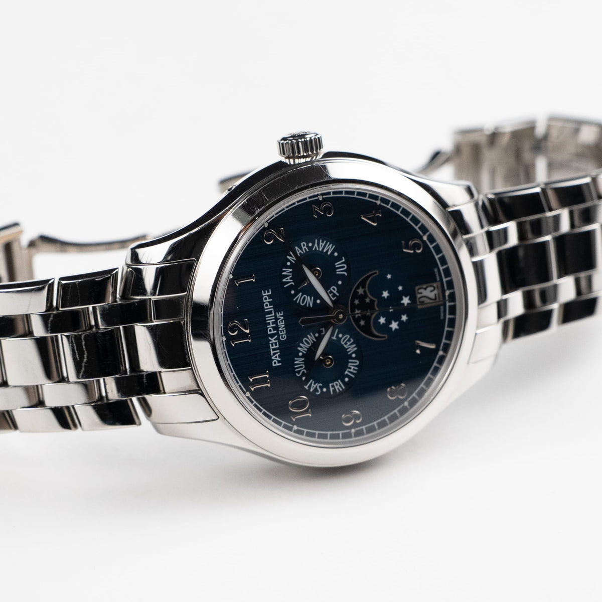 Patek Philippe Complications 4947/1A-001 Annual Calendar Moon Phases Stainless Steel Blue Dial (2024)