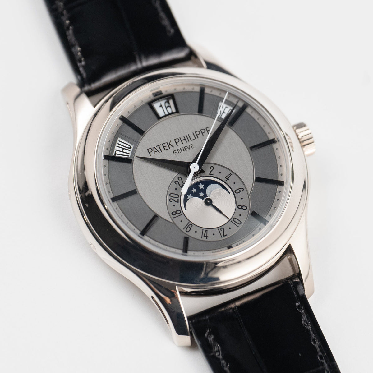 Patek Philippe Complications 5205G-001 Annual Calendar White Gold Silver Dial