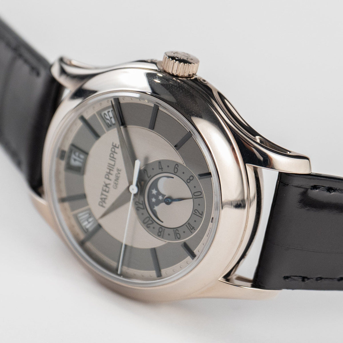 Patek Philippe Complications 5205G-001 Annual Calendar White Gold Silver Dial