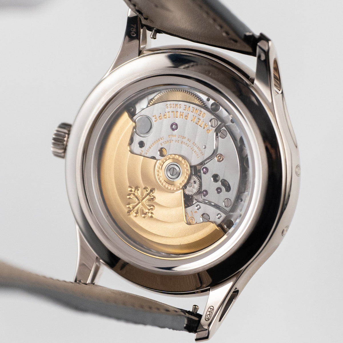 Patek Philippe Complications 5205G-001 Annual Calendar White Gold Silver Dial