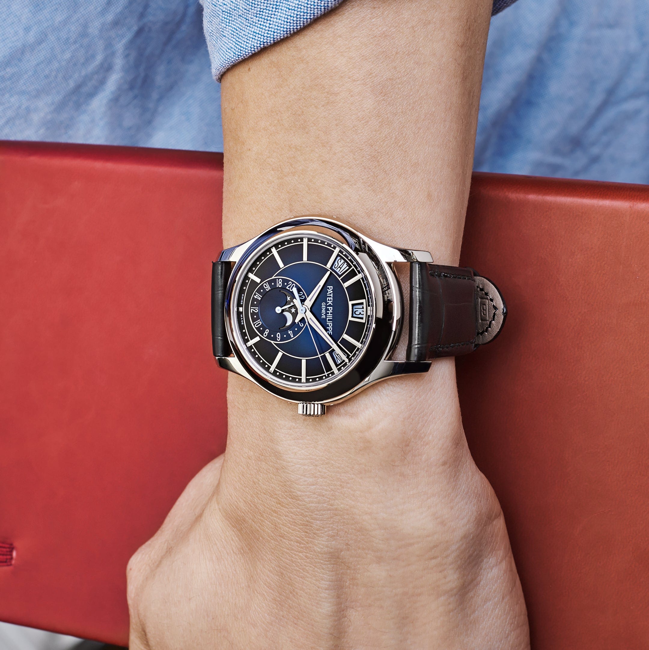 Patek Philippe Complications 5205G-013 Annual Calendar White Gold Blue Dial (2021)