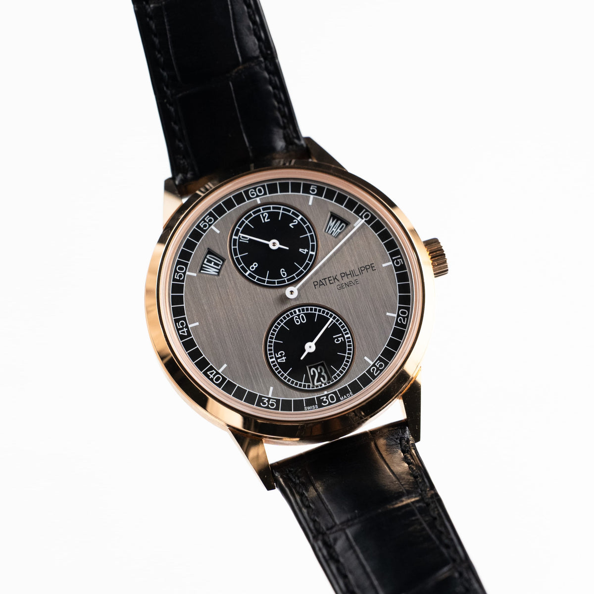 Patek Philippe Complications 5235/50R-001 Annual Calendar Regulator Display Rose Gold Gray Dial