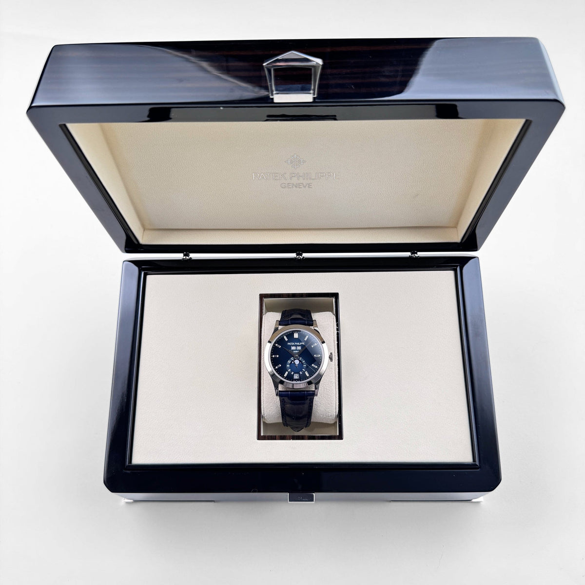 Patek Philippe Complications 5396G-017 Annual Calendar Moon Phases White Gold Blue Dial (2025)