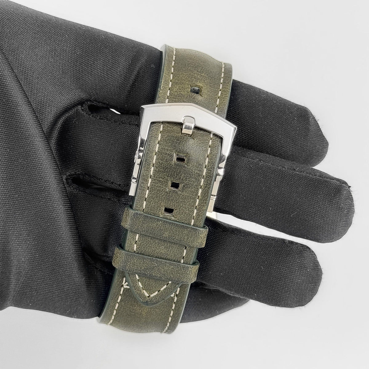 Patek Philippe Complications 5924G-010 Calatrava 'Pilot' Travel Time Chronograph White Gold Green Dial (2023)