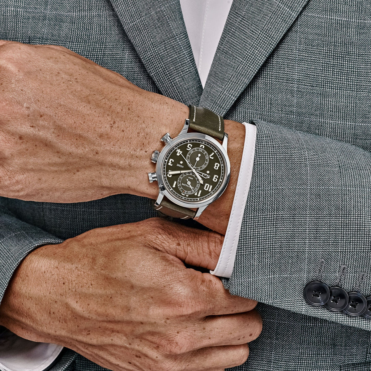 Patek Philippe Complications 5924G-010 Calatrava 'Pilot' Travel Time Chronograph White Gold Green Dial (2023)