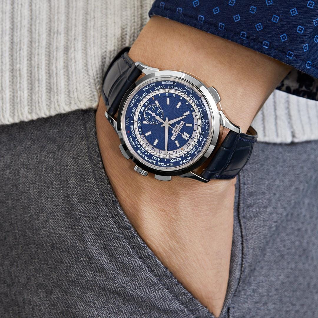 Patek Philippe Complications 5930G-010 World Time Flyback Chronograph White Gold Blue Dial