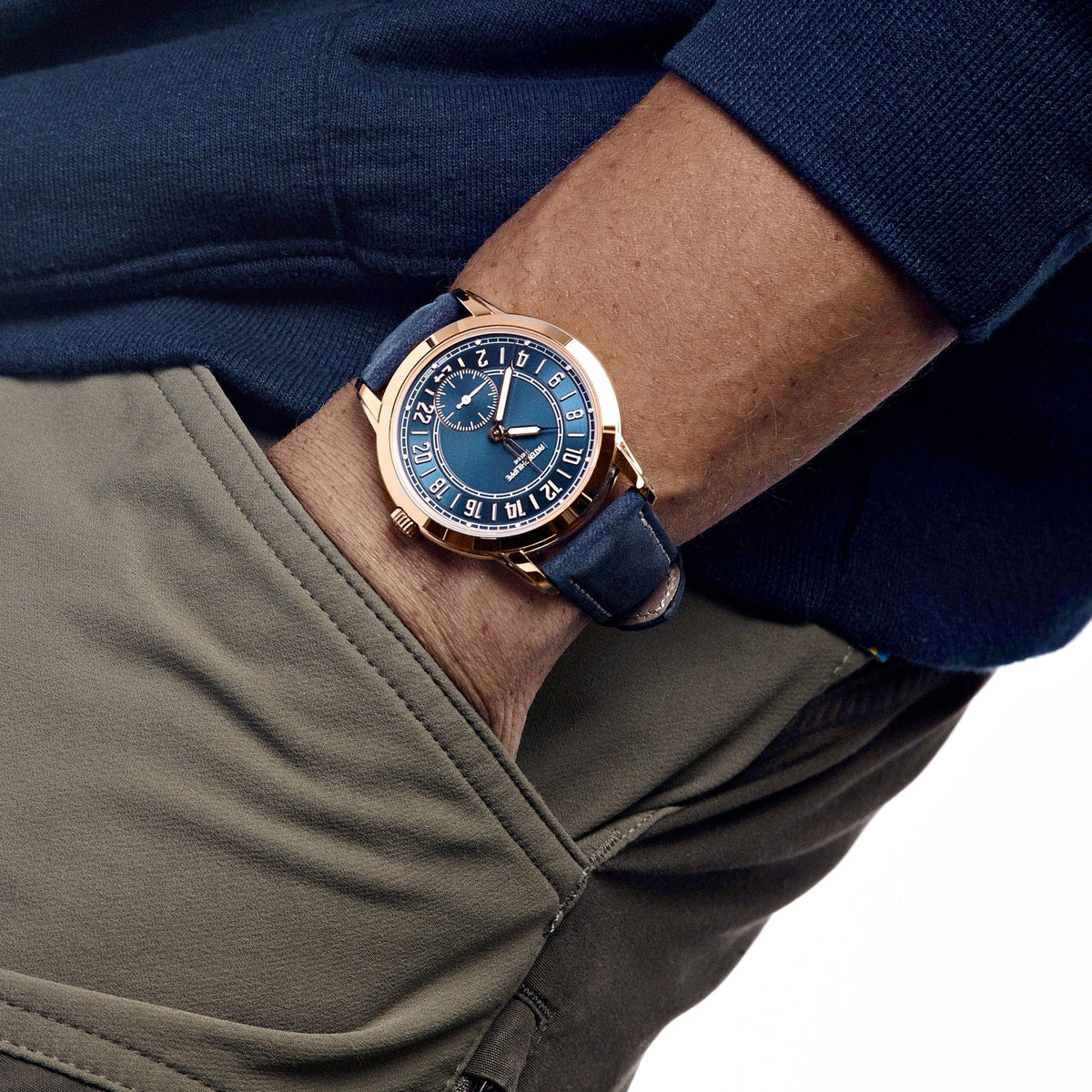 Patek Philippe Complications Calatrava 5224R-001 Travel Time Rose Gold Navy Blue Dial (2024)