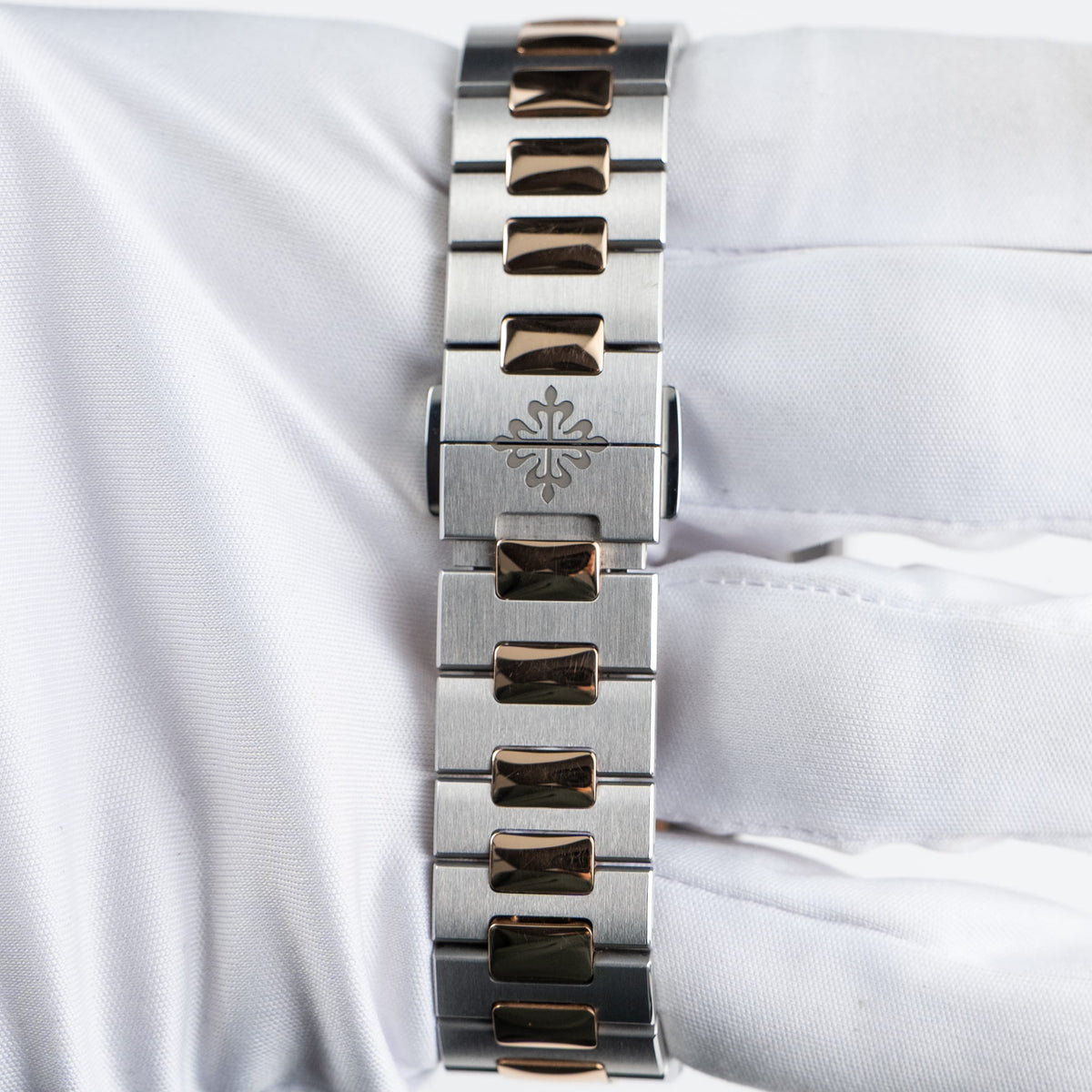 Patek Philippe Cubitus 5821/1AR-001 Stainless Steel Rose Gold Blue Dial (2024)