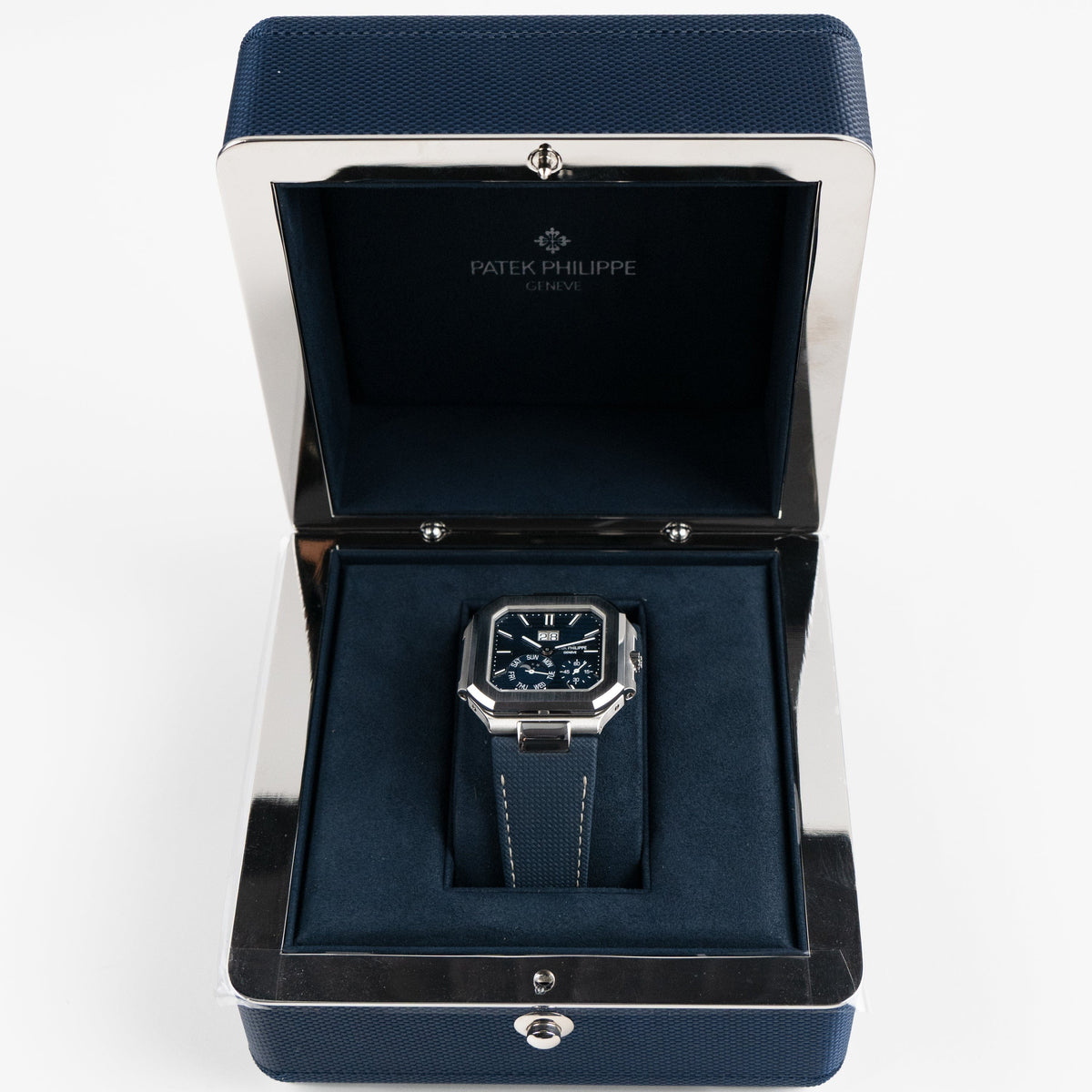 Patek Philippe Cubitus 5822P-001 Platinum Blue Dial Moon Phase (2024)