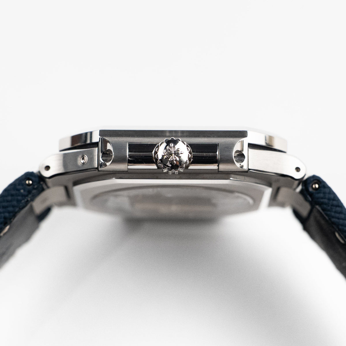 Patek Philippe Cubitus 5822P-001 Platinum Blue Dial Moon Phase (2024)