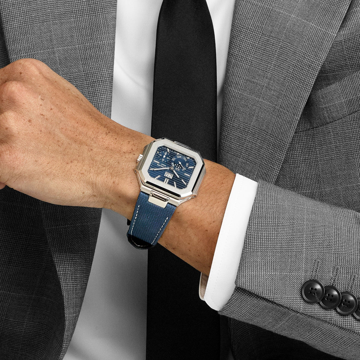 Patek Philippe Cubitus 5822P-001 Platinum Blue Dial Moon Phase (2025)