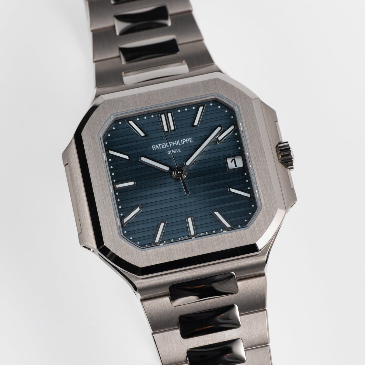 Patek Philippe Cubitus 7128/1G-001 White Gold Blue Dial (2025)