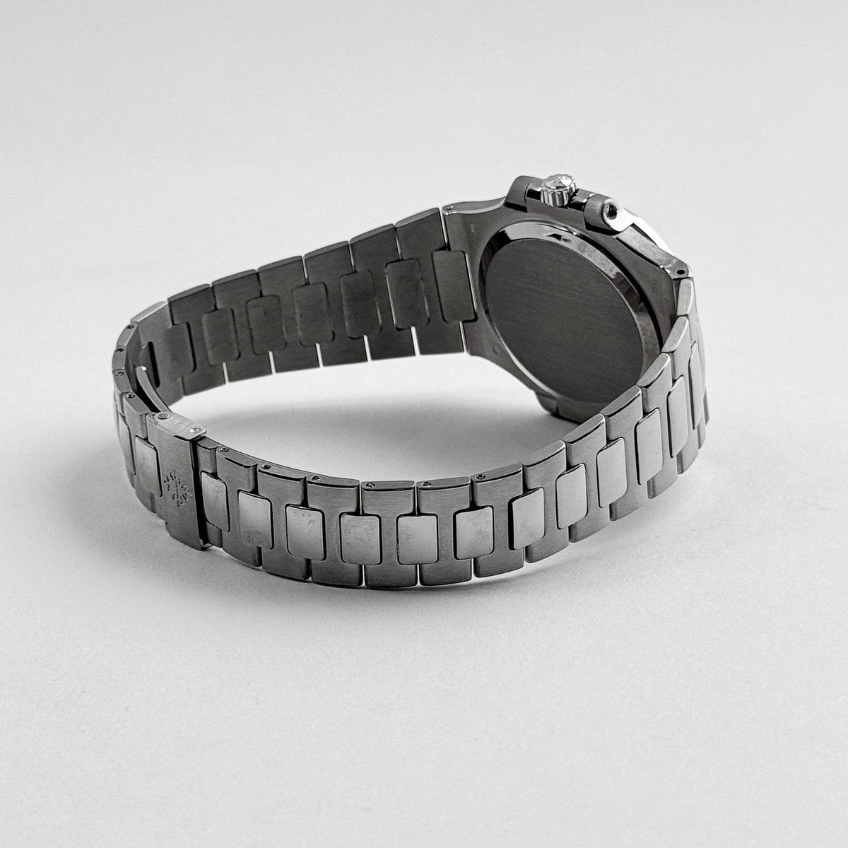 Patek Philippe Nautilus 3800/4G-001 White Gold White Dial Diamond Set (2004)