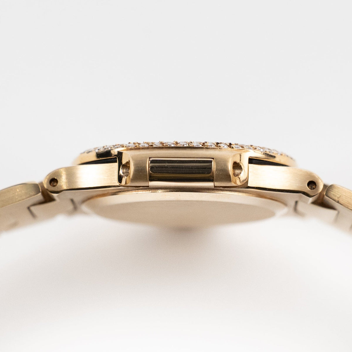 Patek Philippe Nautilus 4700/5 Yellow Gold Blue Diamond Dial