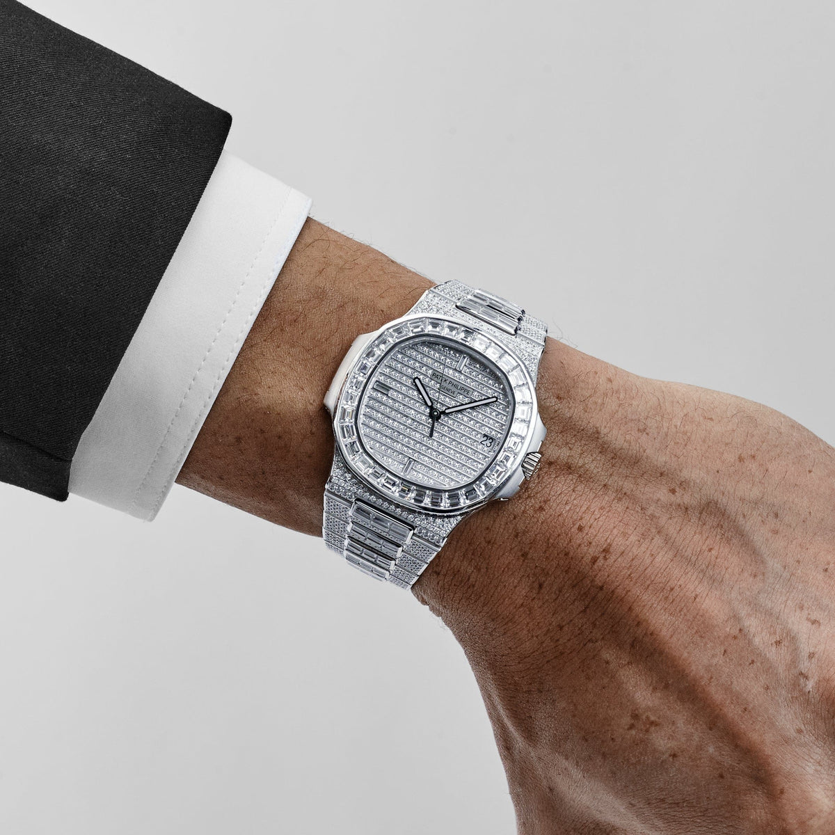 Patek Philippe Nautilus 5719/10G-010 White Gold Diamond Set