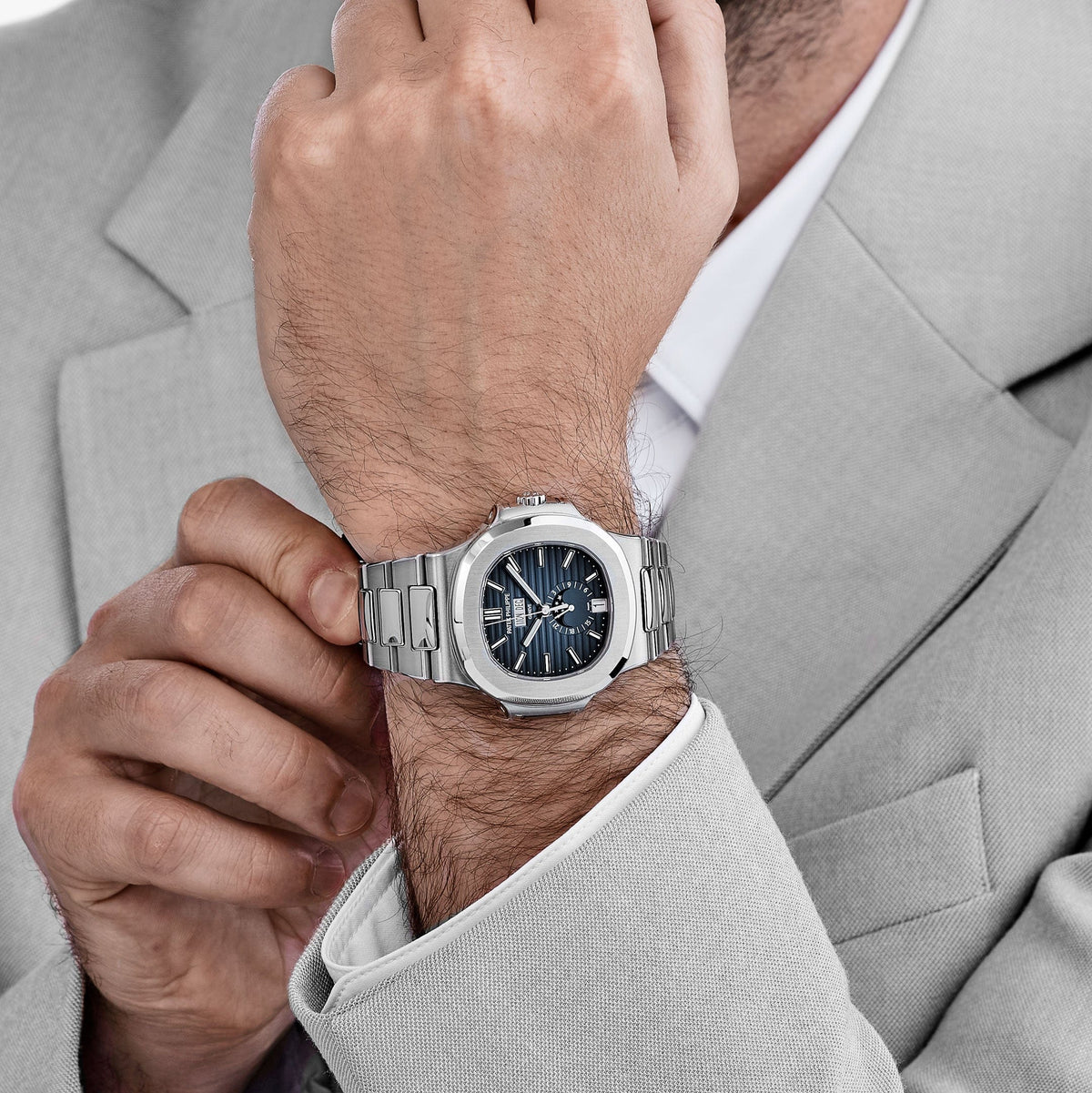 Patek Philippe Nautilus 5726/1A-014 Annual Calendar Stainless Steel Blue Dial (2022)