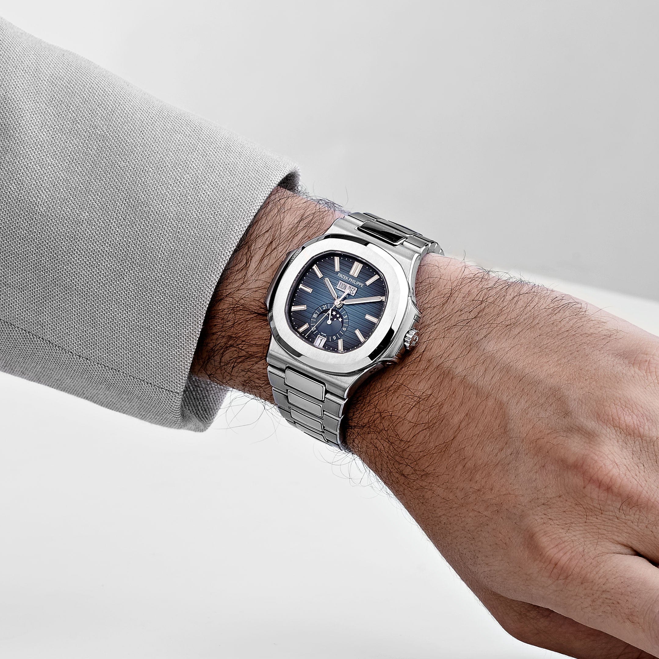 Patek Philippe Nautilus 5726/1A-014 Annual Calendar Stainless Steel Blue Dial (2021)
