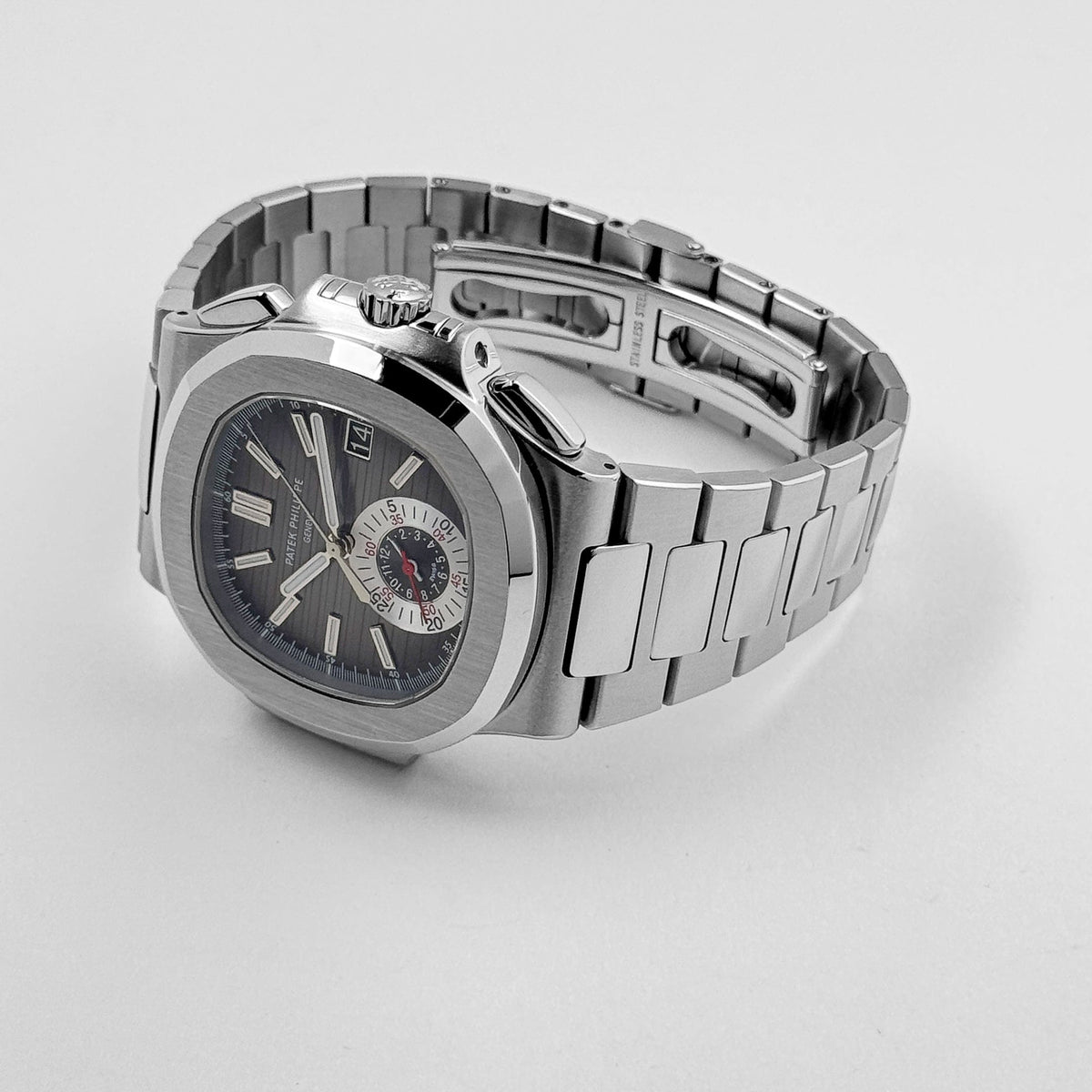 Patek Philippe Nautilus 5980/1A-014 Chronograph Stainless Steel Grey Dial (2013)