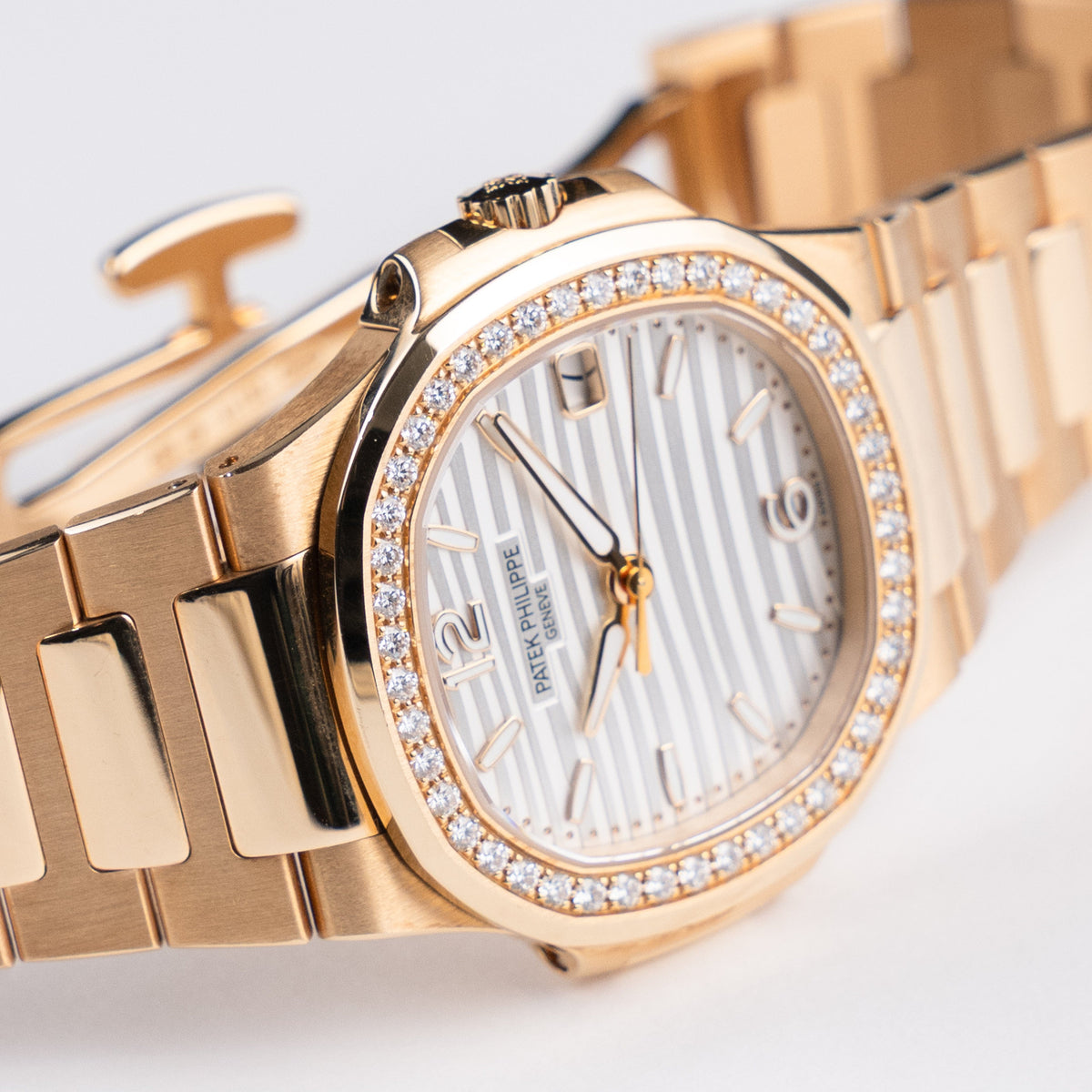 Patek Philippe Nautilus 7010/1R-011 'Ladies' Rose Gold Silver Dial Diamond Bezel Quartz