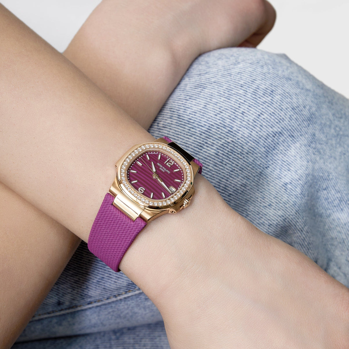 Patek Philippe Nautilus 7010R-013 'Ladies' Rose Gold Purple Dial Diamond Bezel
