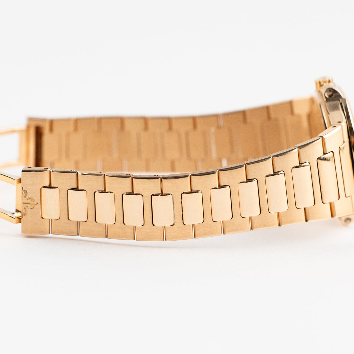 Patek Philippe Nautilus 7011/1R-001 'Ladies' Rose Gold Silver Dial (2010)