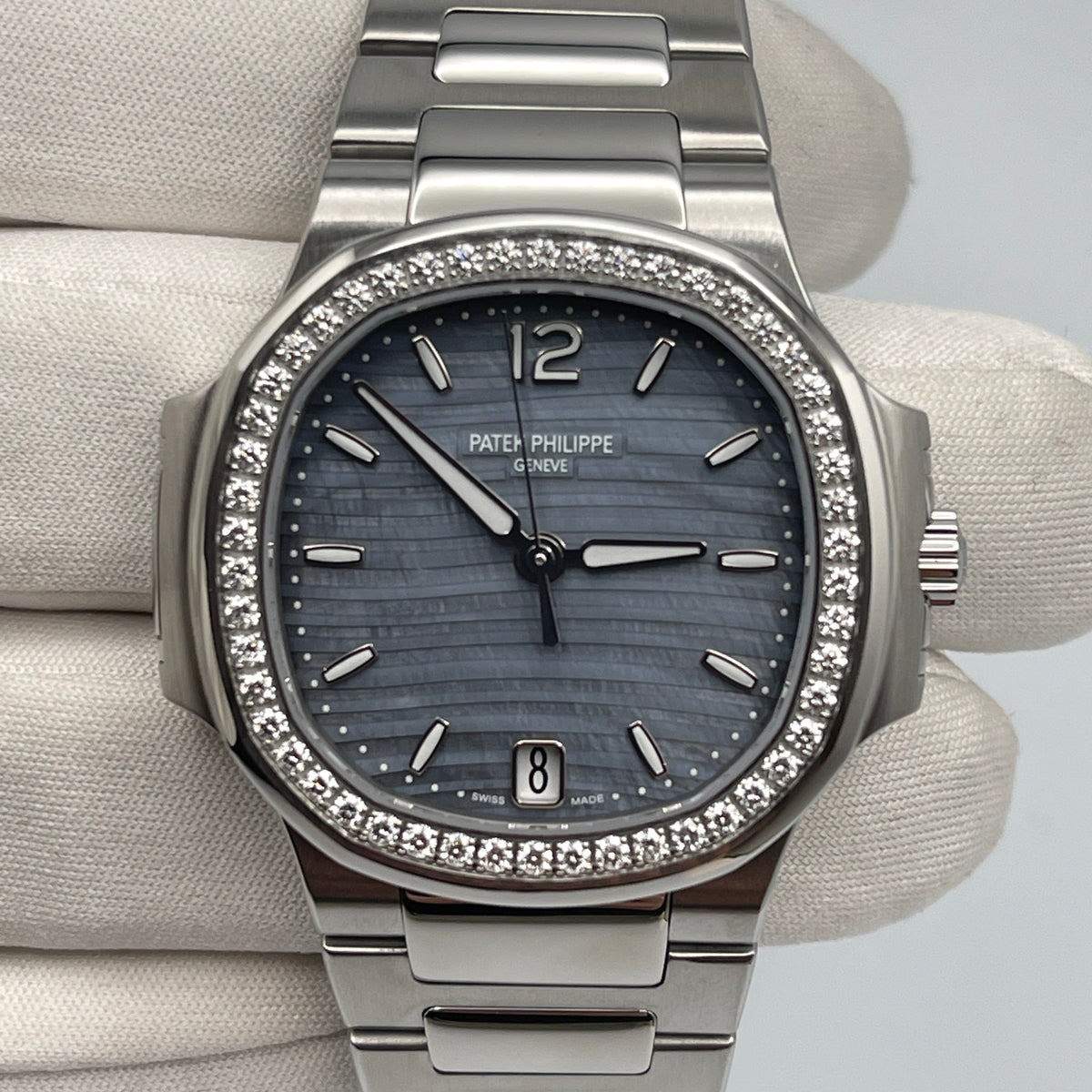 Patek Philippe Nautilus 7018/1A-010 'Ladies' Stainless Steel Blue Mother Of Pearl Dial Diamond Bezel