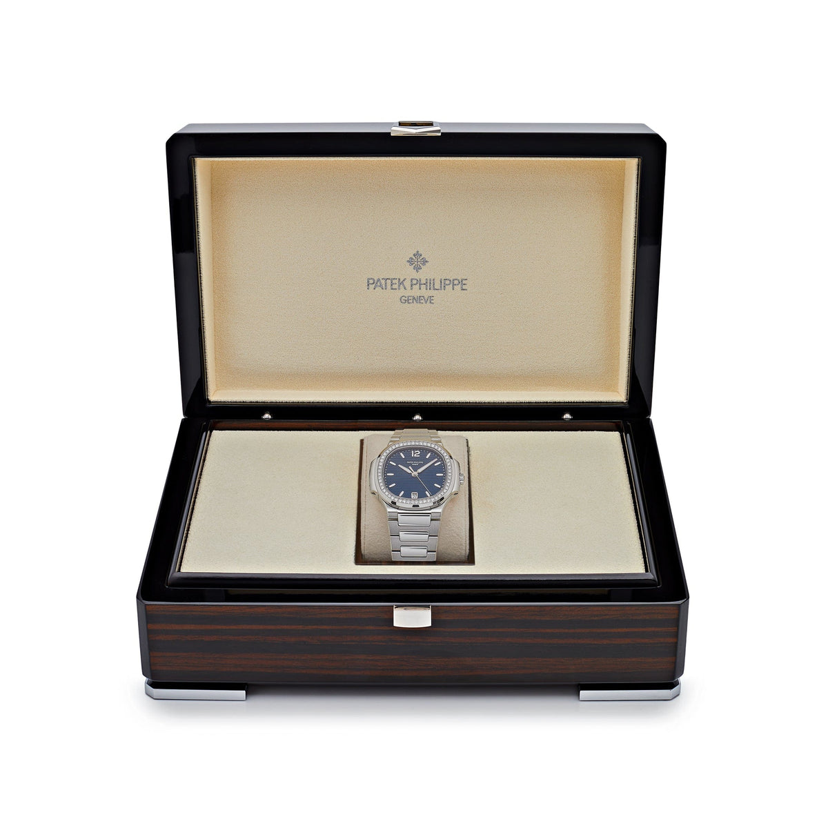 Patek Philippe Nautilus 7118/1200A-001 'Ladies' Blue Dial Diamond Bezel (2026)
