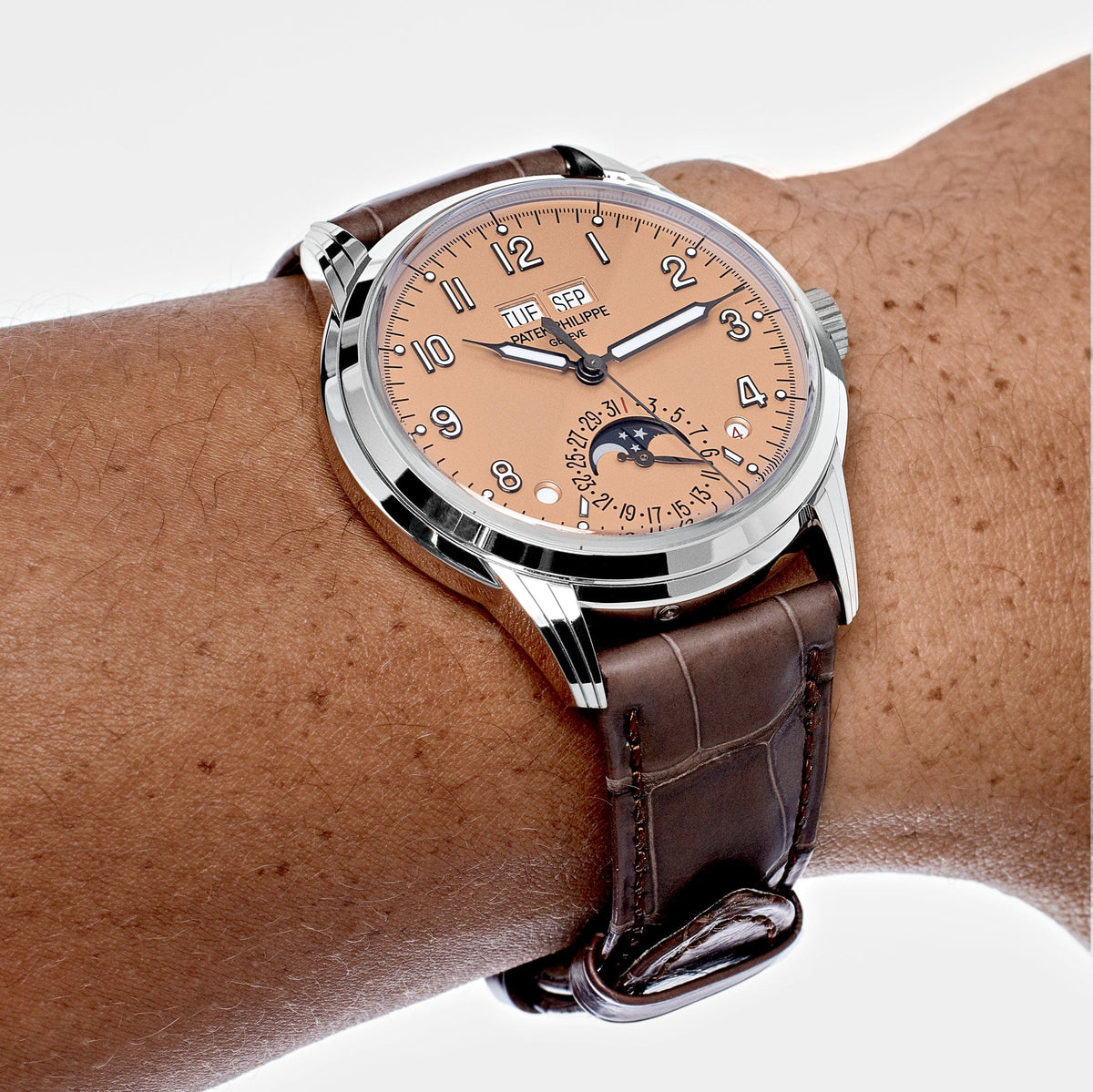 Patek Phillipe Grand Complications 5320G-011 Perpetual Calendar White Gold Salmon Dial (2024)