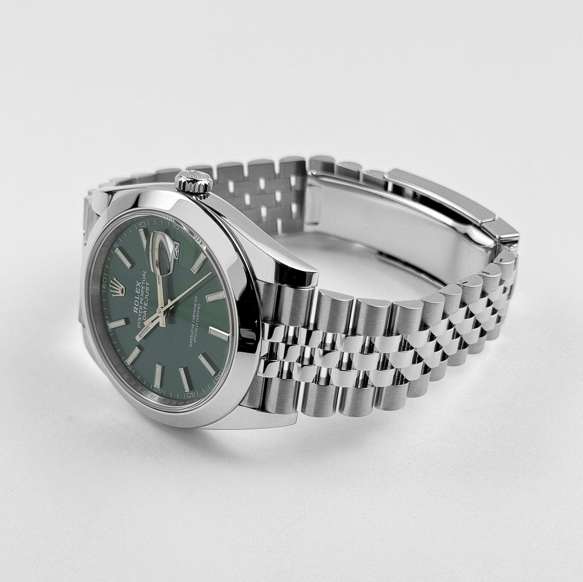 Rolex Datejust 41 126300 Stainless Steel Green Dial Jubilee (2026)