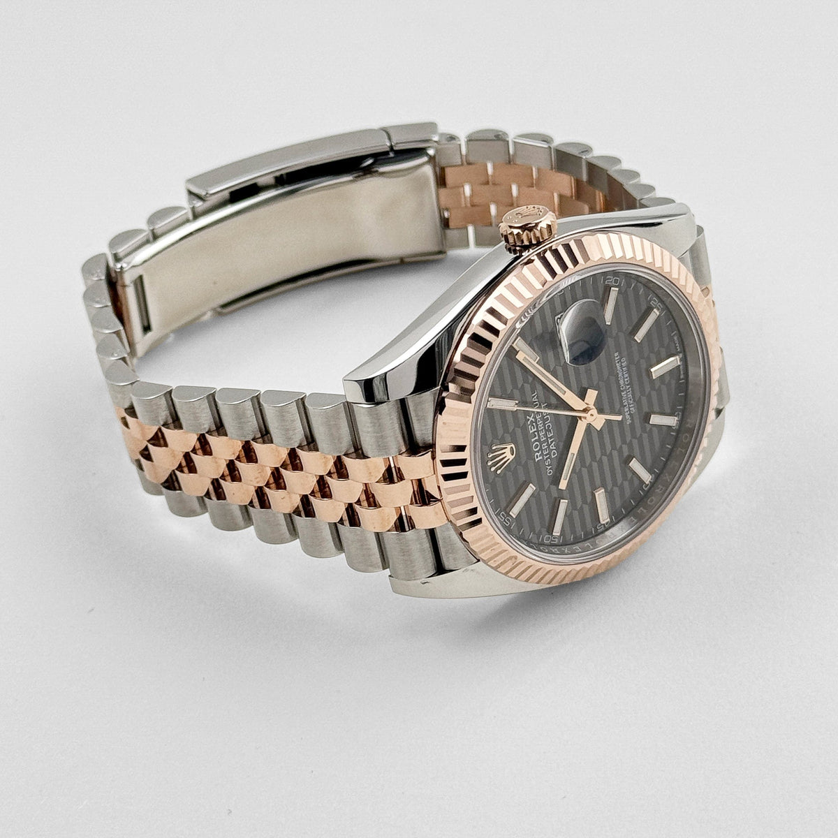 Rolex Datejust 41 126331 Rose Gold Stainless Steel Grey Motif Dial Jubilee (2024)