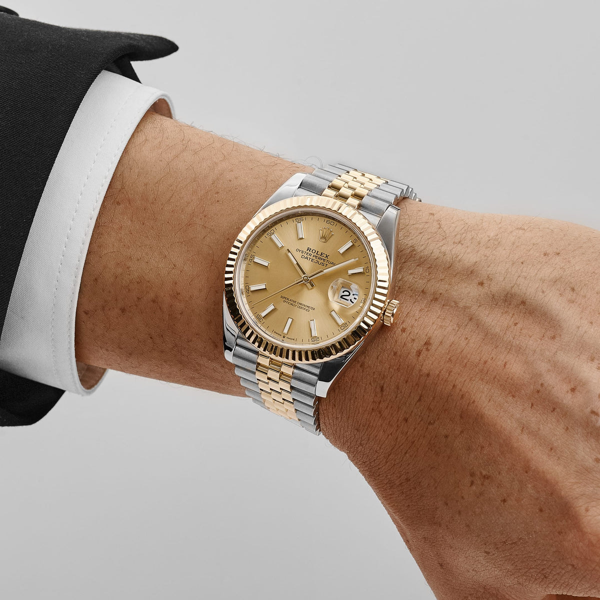 Rolex Datejust 41 126333 Stainless Steel Yellow Gold Champagne Dial Jubilee