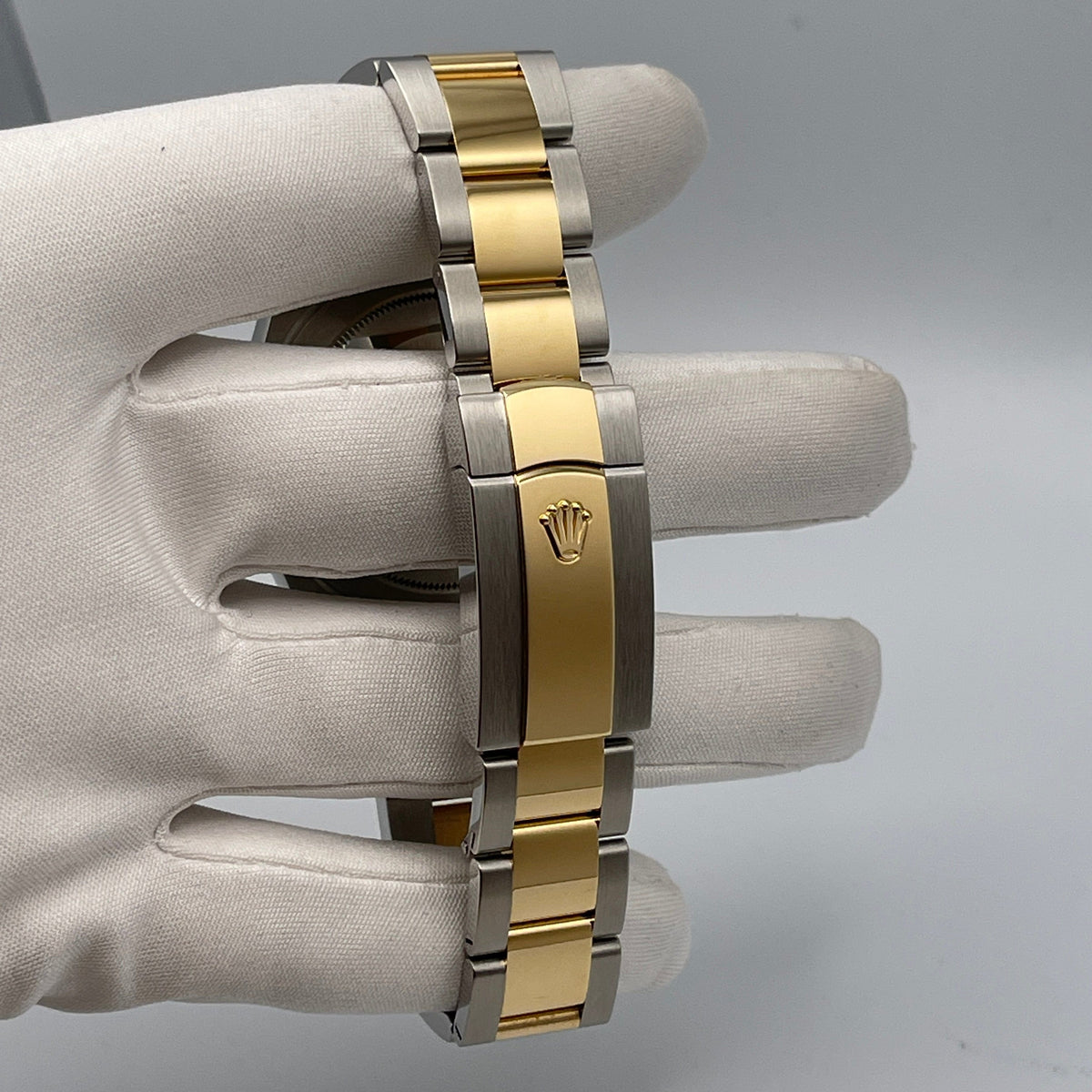 Rolex Datejust 41 126303 Stainless Steel Yellow Gold Silver Dial