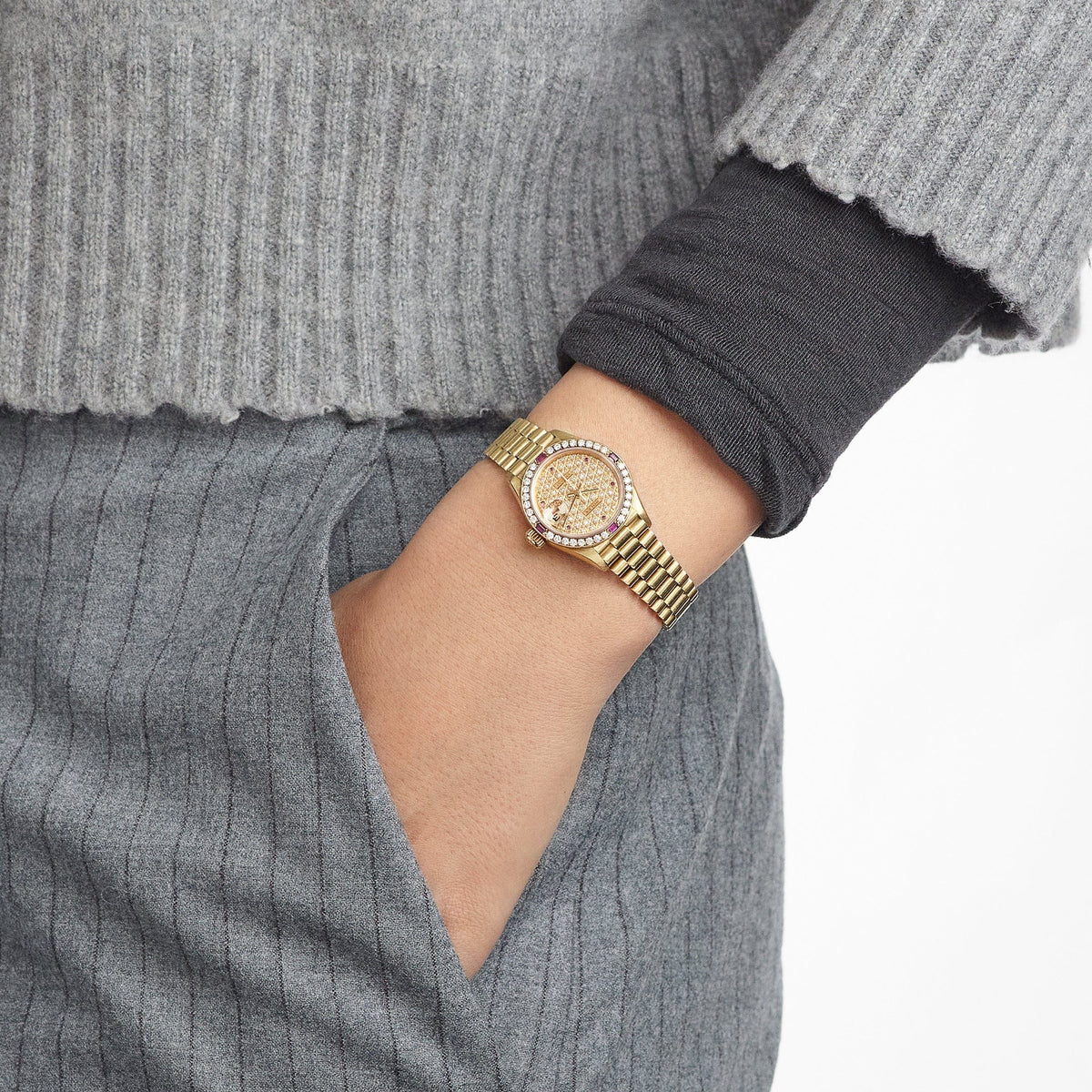 Rolex Datejust 79068 'Ladies' Yellow Gold Diamond Ruby Dial and Bezel (1995)