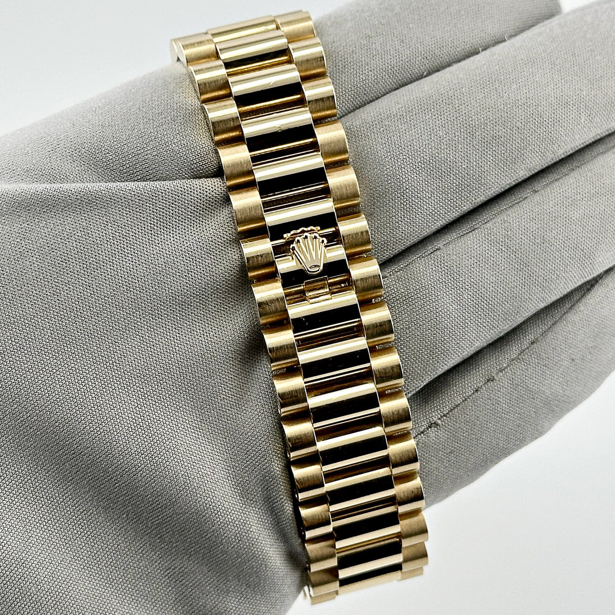 Rolex Day-Date 36 128238 Yellow Gold Green Ombré Diamond Dial