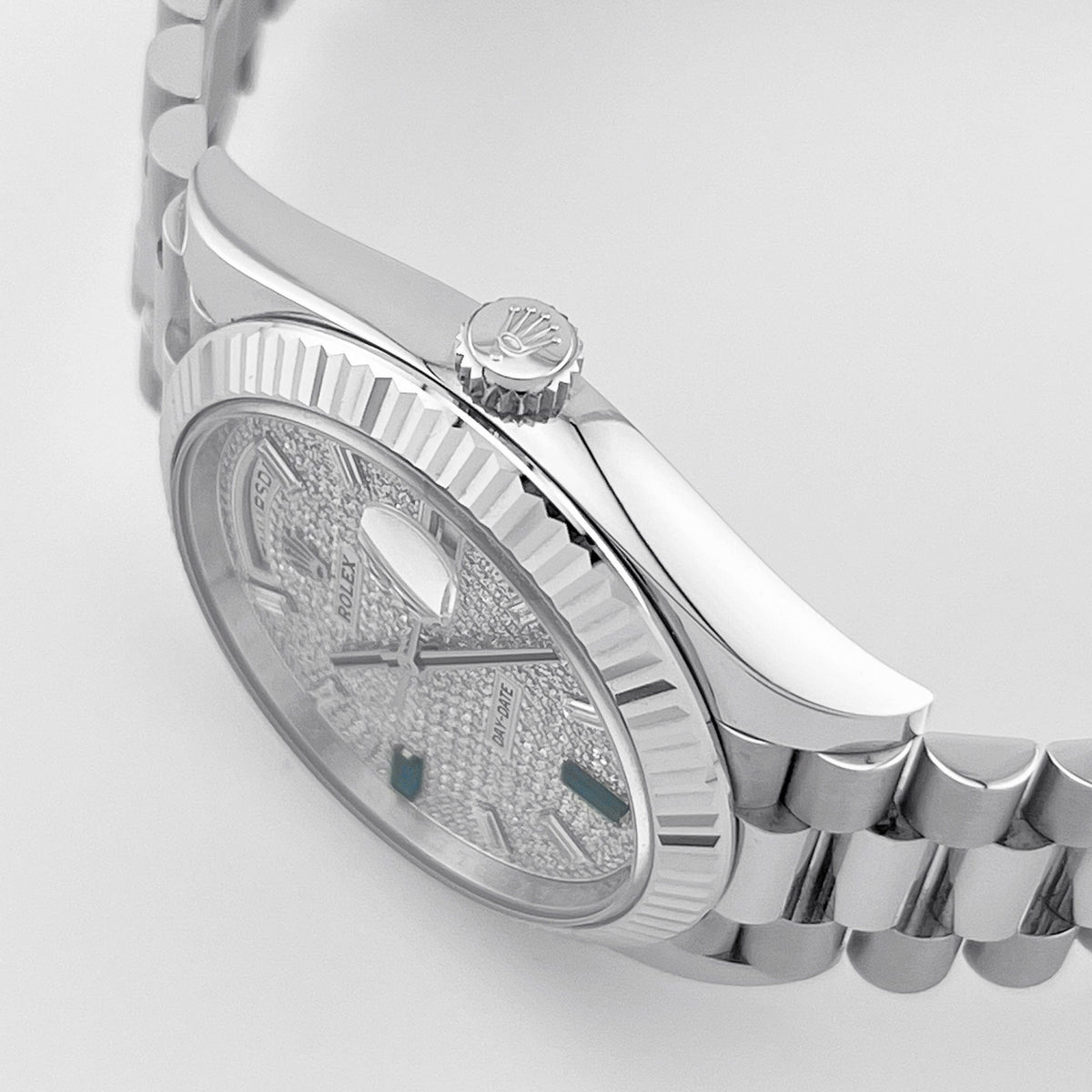 Rolex Day-Date 40 228236 Platinum Pavé Diamond Dial (2023)