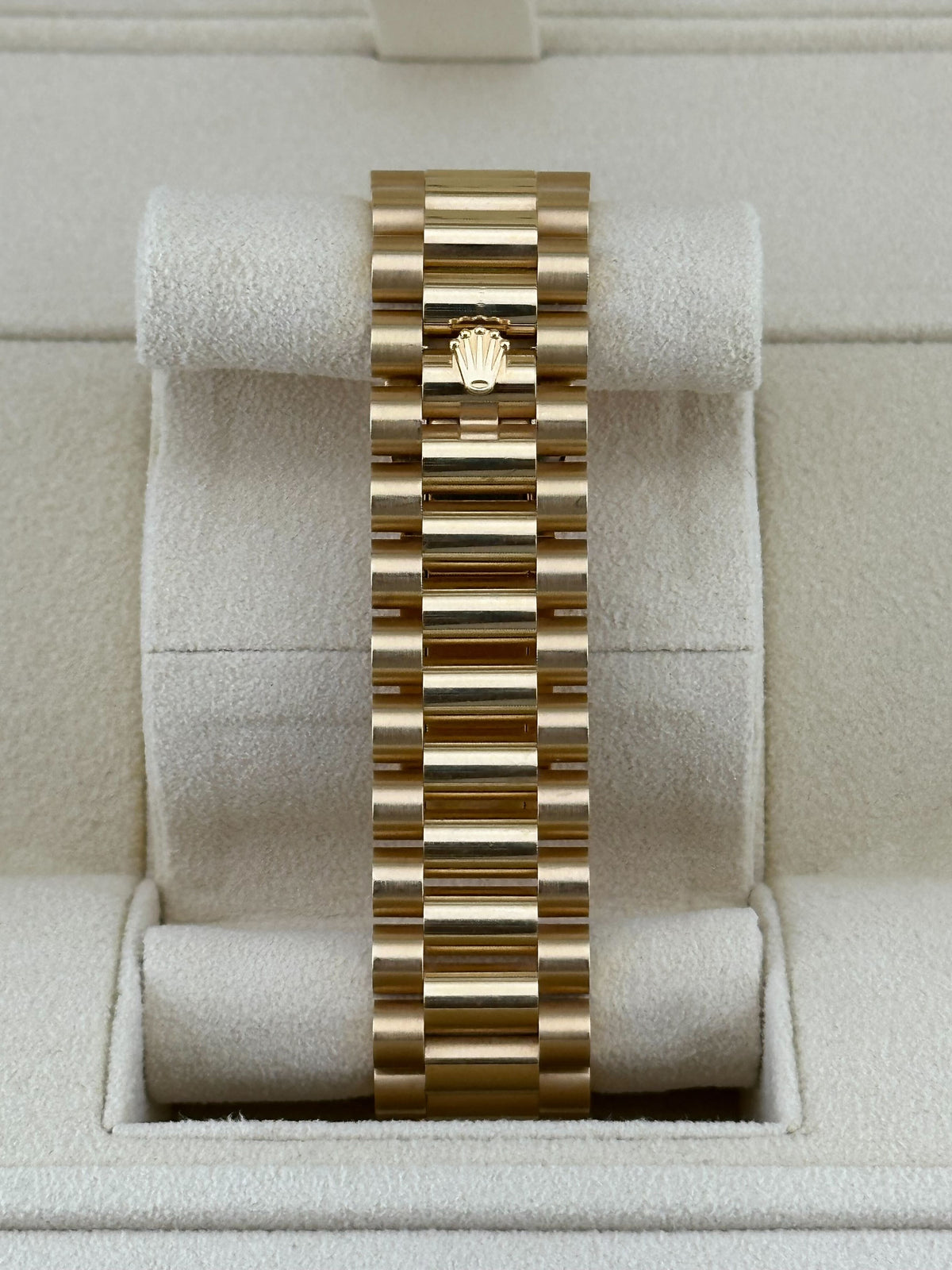 Rolex Day-Date 40 228348RBR Yellow Gold Diamond Bezel Silver Dial (2021)
