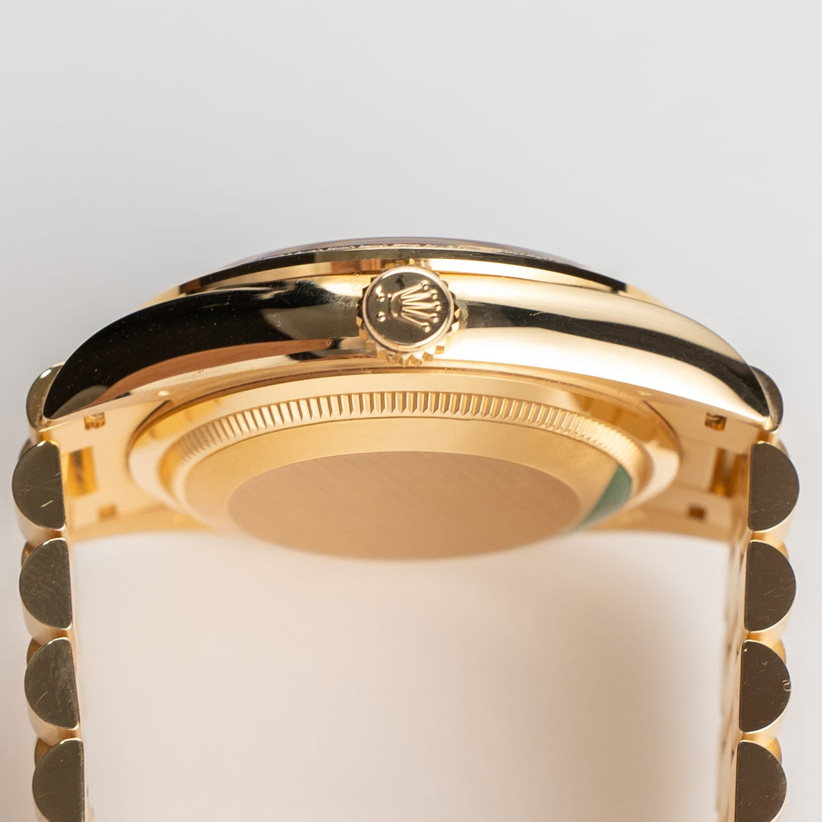 Rolex Day-Date 36 128348RBR Yellow Gold Green Malachite Diamond Roman Numerals Dial Diamond Bezel (2021)