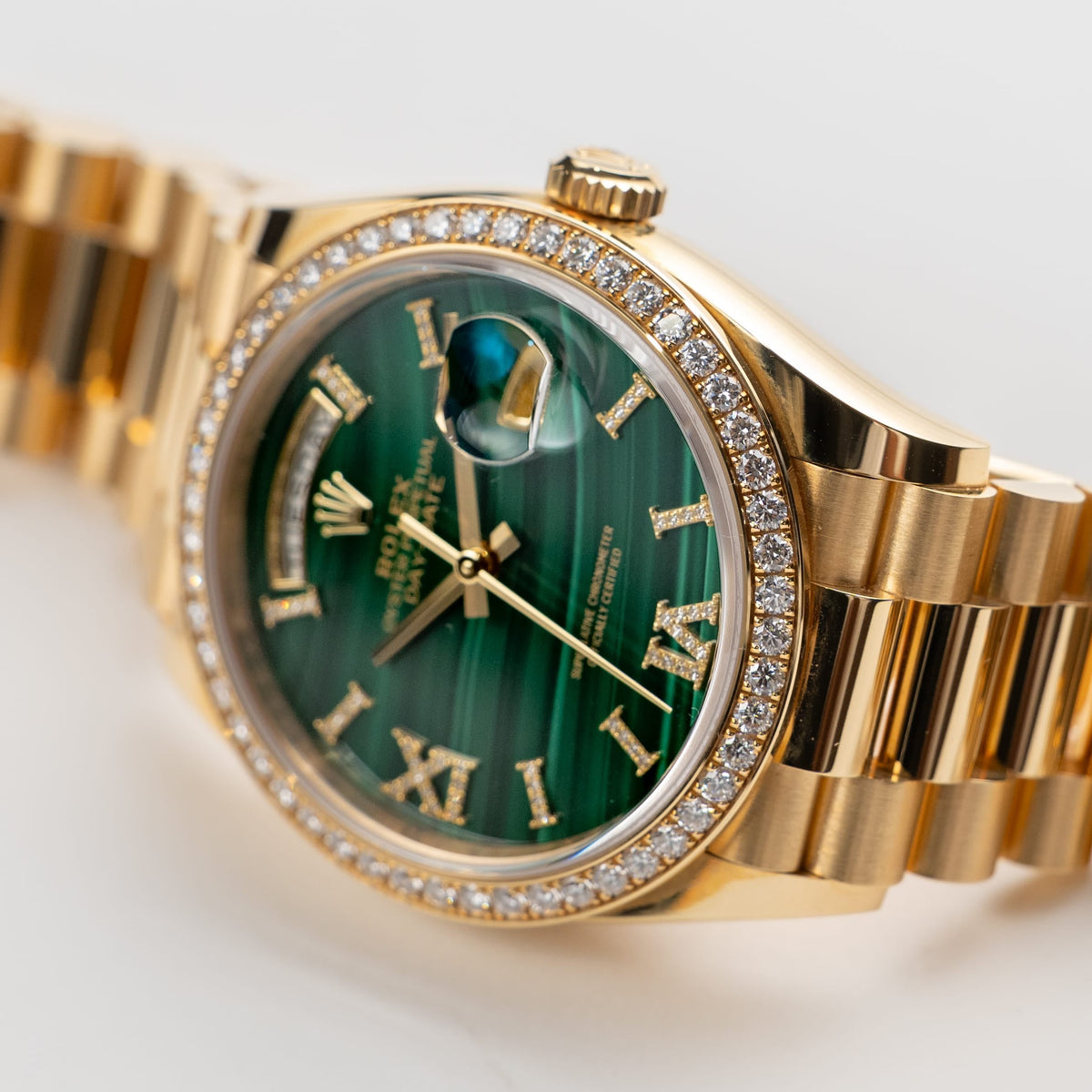 Rolex Day-Date 36 128348RBR Yellow Gold Green Malachite Diamond Roman Numerals Dial Diamond Bezel (2021)