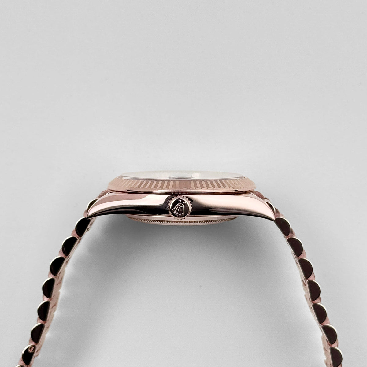 Rolex Day-Date 40 228235 Rose Gold Chocolate Roman Numerals Dial