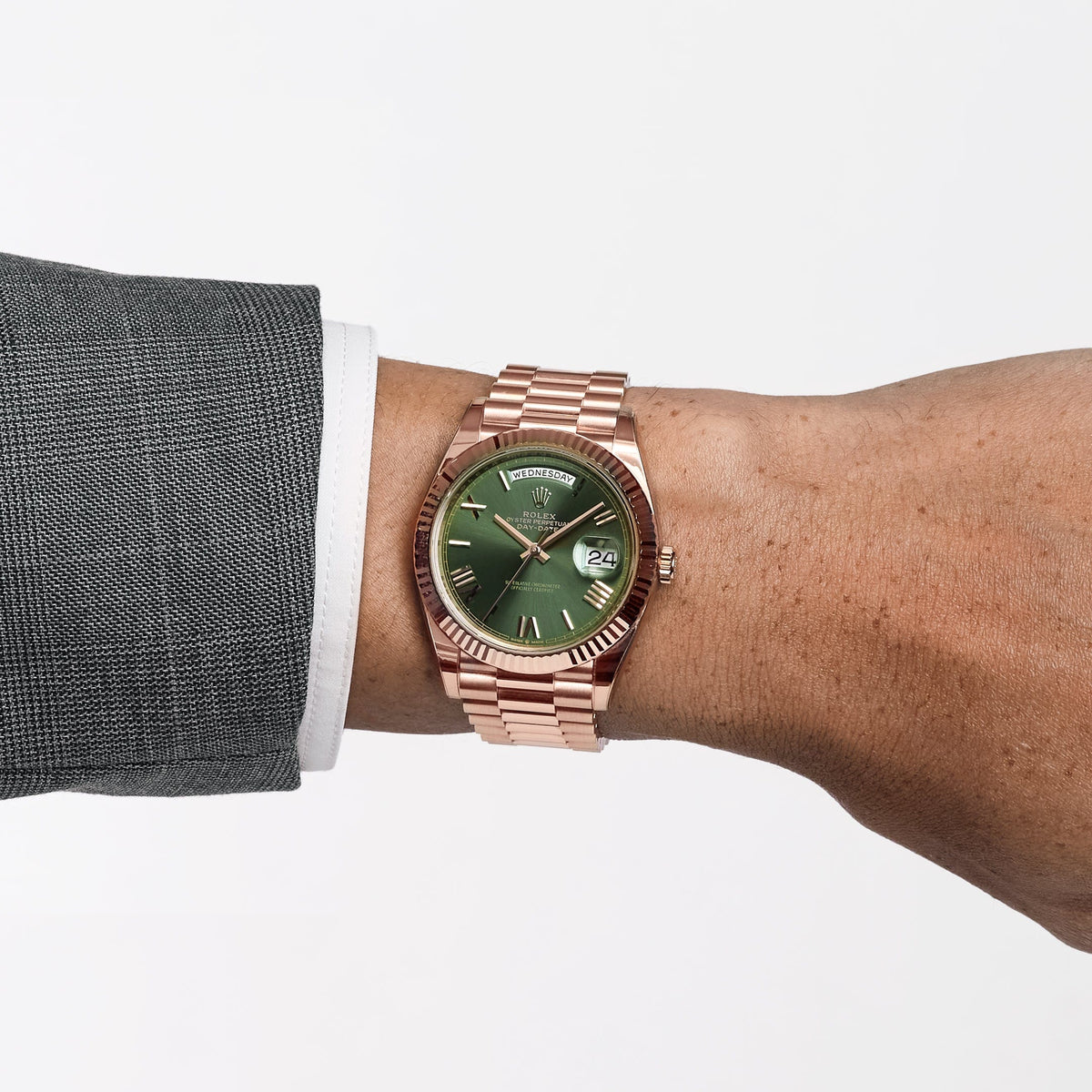 Rolex Day-Date 40 228235 Rose Gold Olive Green Dial