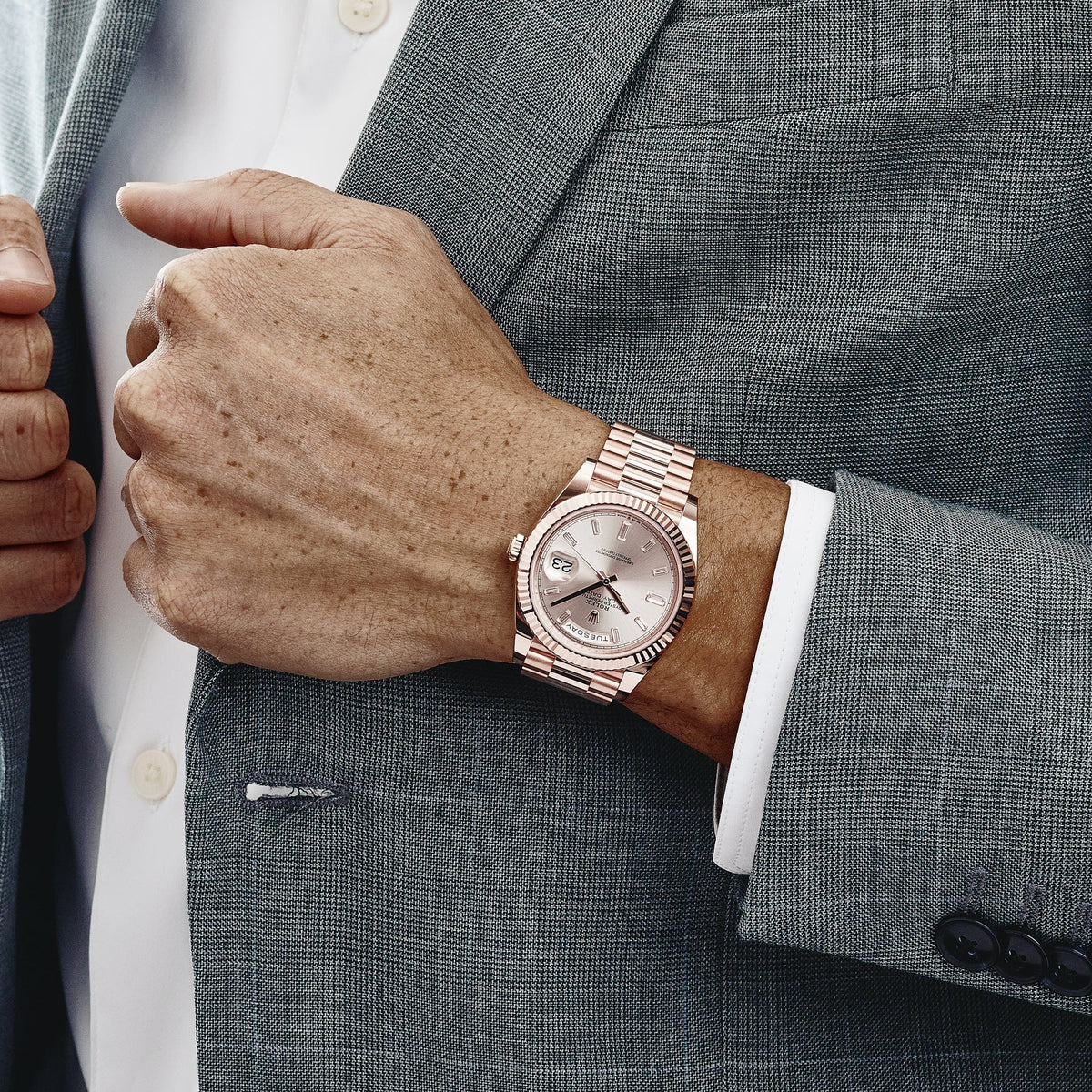 Rolex Day-Date 40 228235 Rose Gold Sundust Diamond Baguette Dial (2024)