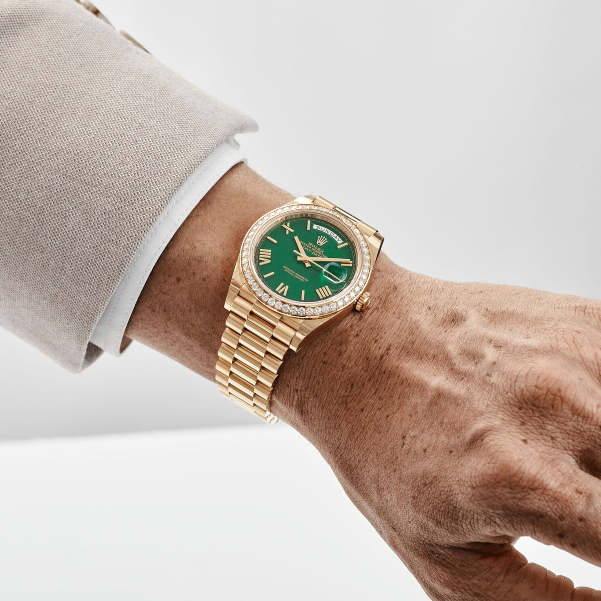 Rolex Day-Date 40 228348RBR Yellow Gold Green Roman Numeral Dial Diamond Bezel (2022)
