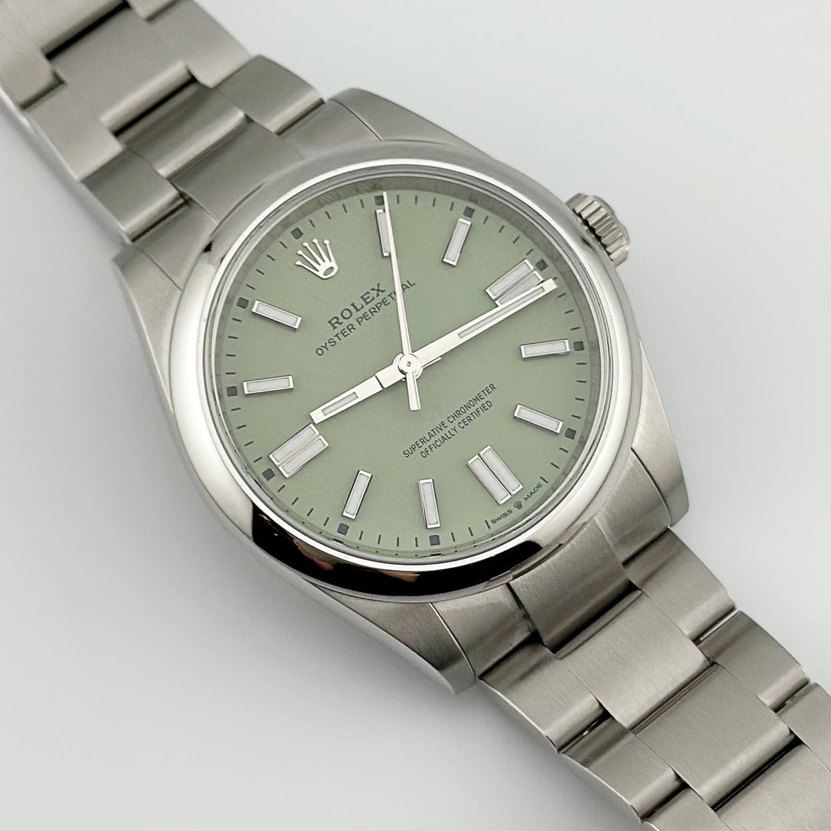 Rolex Oyster Perpetual 41 134300 Stainless Steel Pistachio Dial (2025)