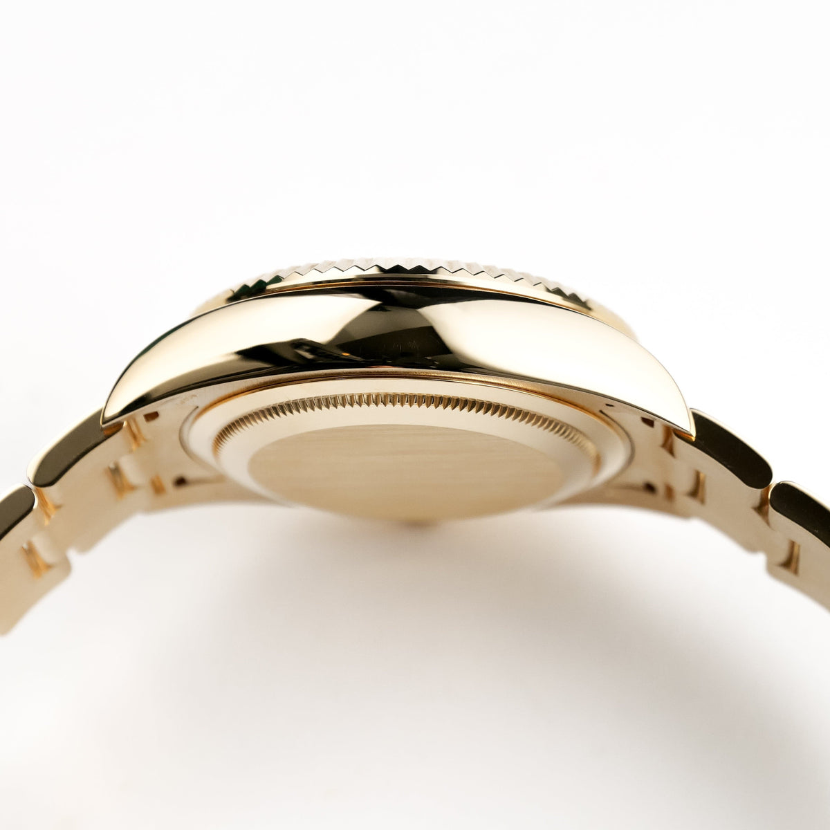 Rolex Sky-Dweller 326938 Yellow Gold Champagne Dial Oyster (2022)