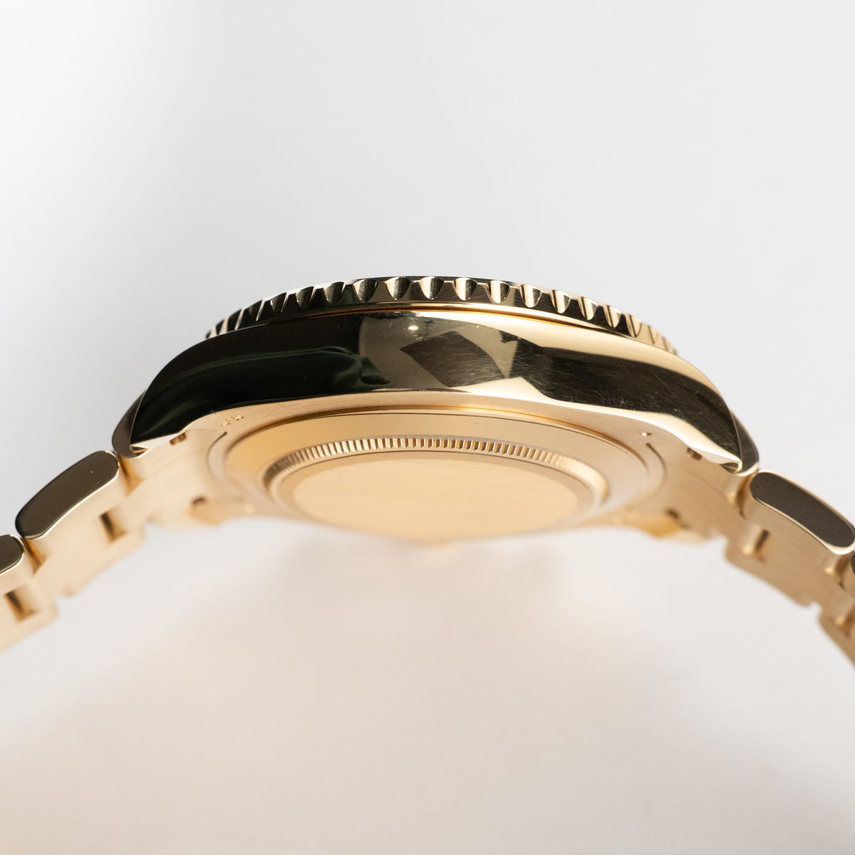 Rolex Yacht-Master II 116688 Yellow Gold White Dial (2022)