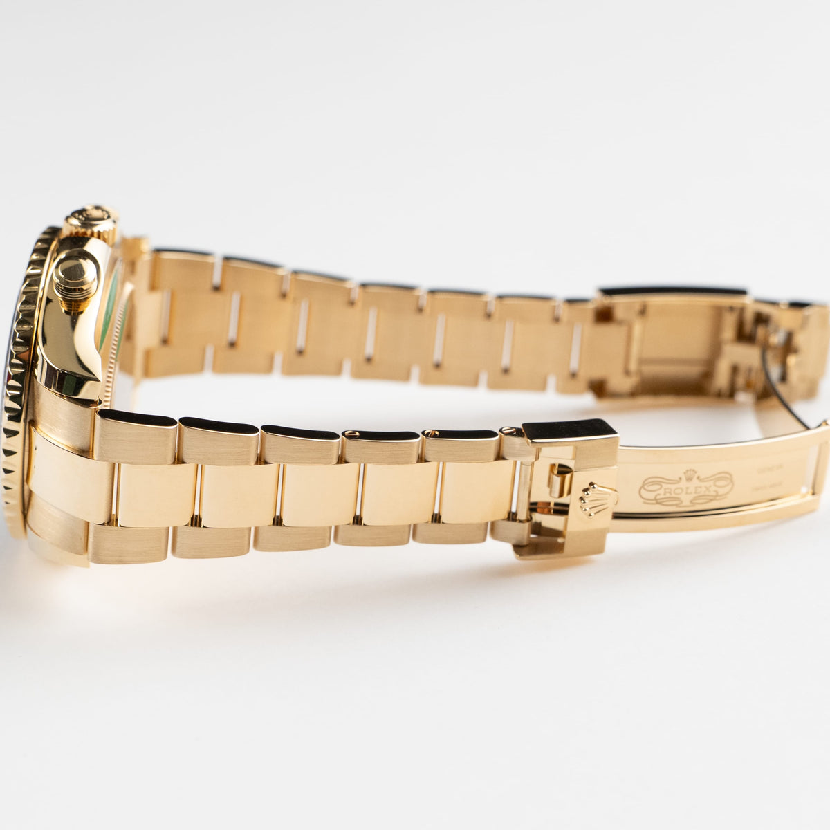 Rolex Yacht-Master II 116688 Yellow Gold White Dial (2022)