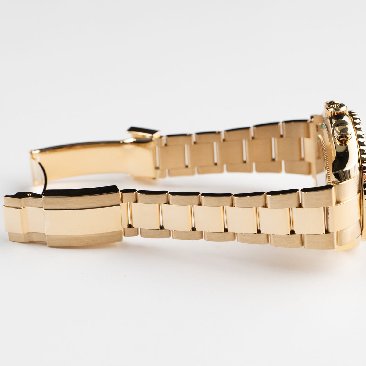 Rolex Yacht-Master II 116688 Yellow Gold White Dial (2022)