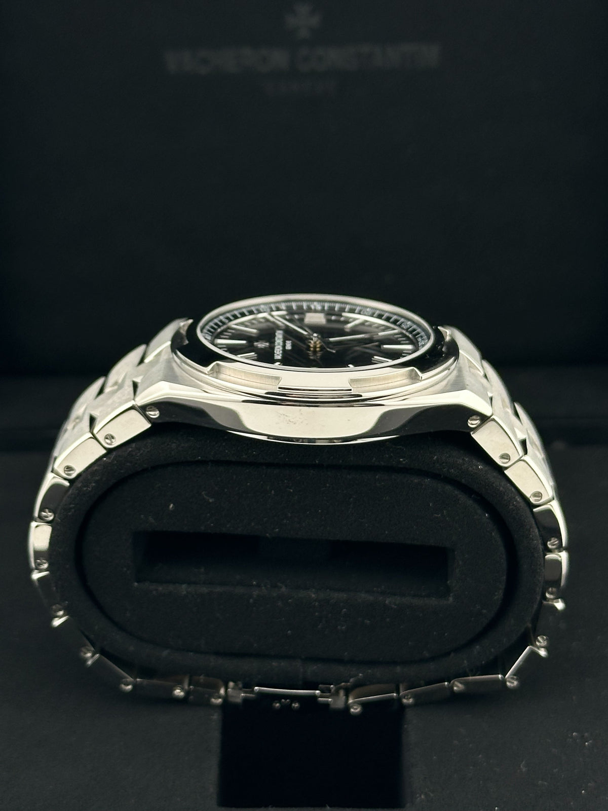 Vacheron Constantin Overseas 4500V/110A-B483 Steel Black Dial